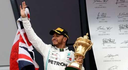 Lewis Hamilton made a thrilling victory in the Silverstone circuit to win his sixth British Grand Prix, his seventh victory in ten