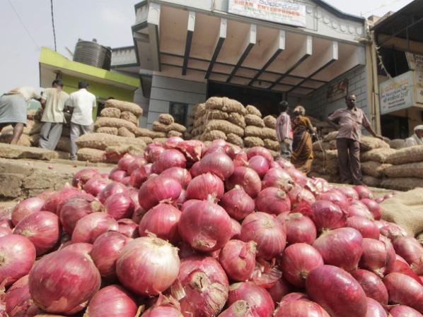 9. Ban onion exports : Indian Govt ज क नय त पर प र तब ध : भ रत सरक र Declared in DGFT (Directorate General of Foreign Trade) notification DGFT ( वद श प र मह नद श लय) क अ