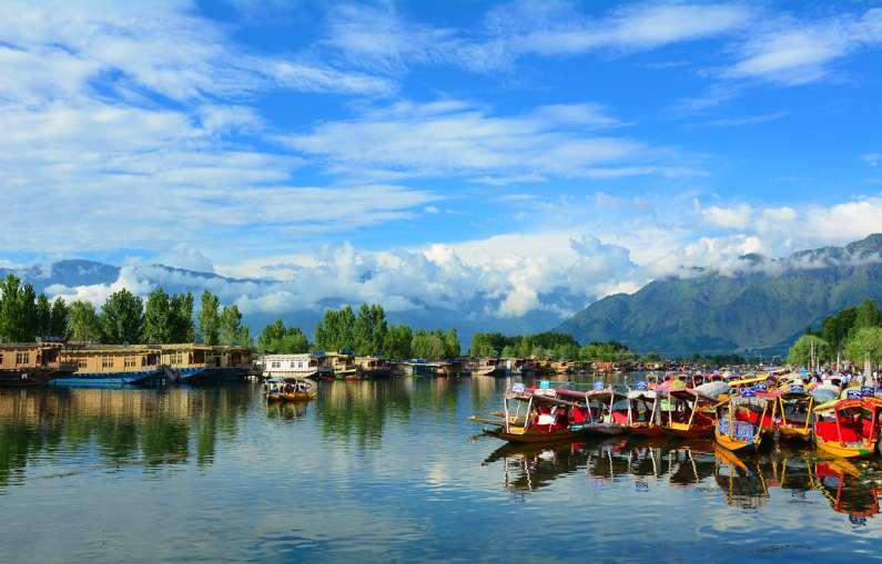 Famous Places of Jammu and Kashmir Chasme Shahi is a famous Mughal Garden built around a natural spring in Kashmir. It was built by Shah Jahan in 1632 who is also nick named as Mughal Architect.