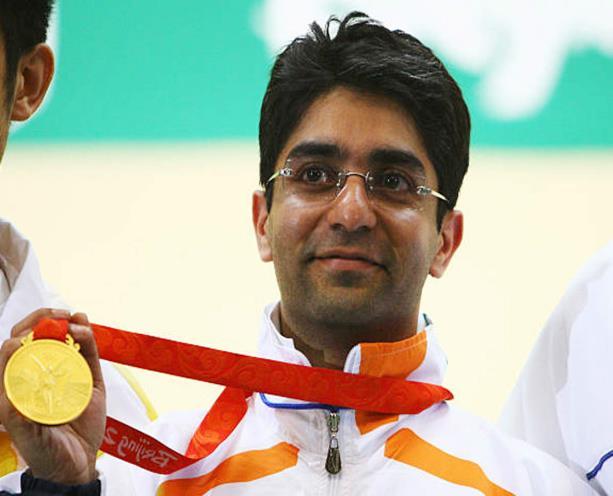 In 2001, sport shooter Abhinav Bindra, then aged 18, became the youngest recipient of the award.
