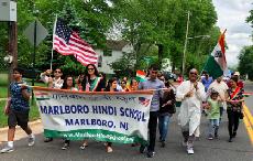 सम च र Marlboro Day Parade २० मई क म लर ब र दवस बड़ ह उत स ह क स थ मन य गय जसम भ रत य सम द य क प रव र न बढ़ चढ़ क भ ग लय म लर ब र ह द स क ल क
